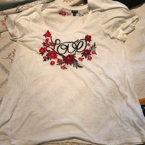 Tee shirt